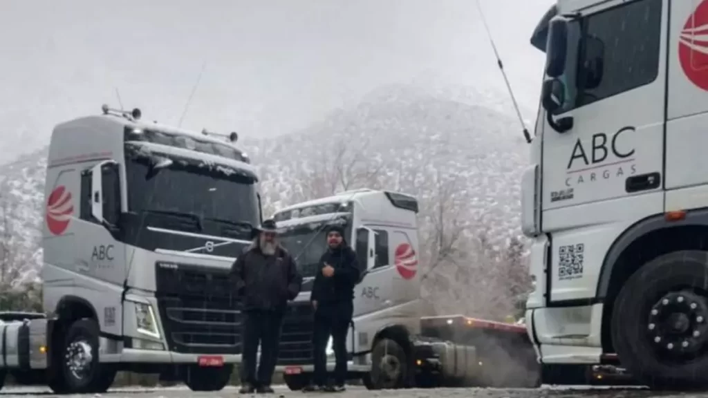 ABC Cargas: Vagas Motorista MEI CNH D/E Nacional/Internacional