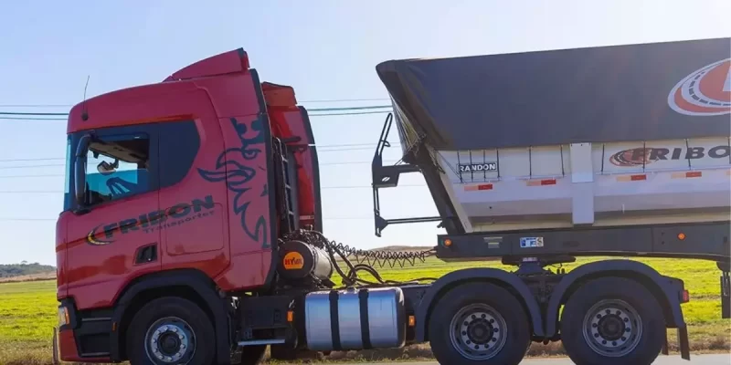 Vagas Fribon Transportes: Motoristas de Carreta 25m e 4º Eixo