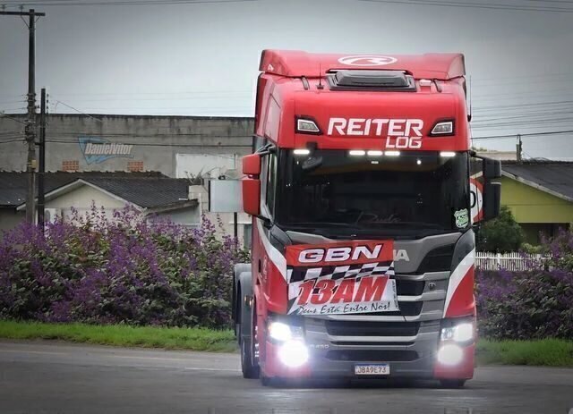 Vaga Motorista de Carreta CNH E | Reiter Log | RS, SC, PR, SP