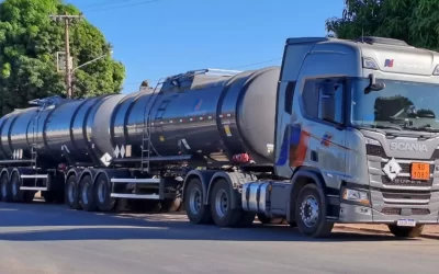 AJ Transportes: Vagas para motoristas de bitrem e rodotrem (até R$ 8 mil)