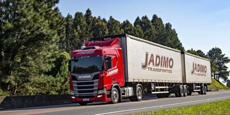 Vagas para Motoristas Carreteiros na Jadimo Transportes em Curitiba