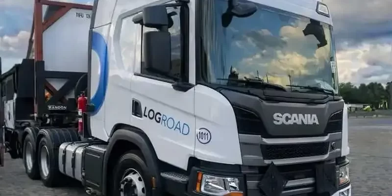 LOG ROAD Contrata Motoristas Carreteiros na Baixada Santista!