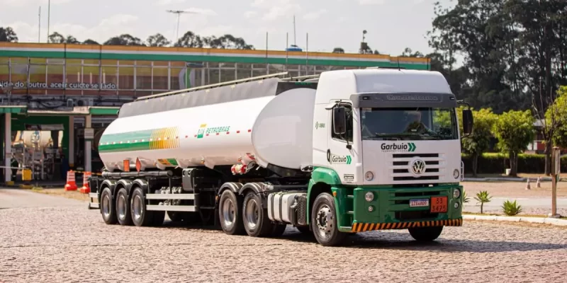 Garbuio Transportadora Contrata Motoristas Carreteiros em SP