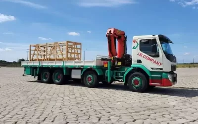 J.R Company: Contrata Motoristas de Caminhão Munck em São José dos Pinhais (PR)