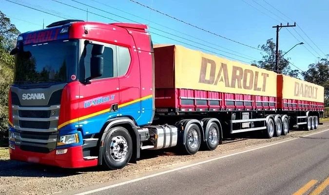 Grupo Irmãos Da Rolt Contrata Motoristas Carreteiros para Rotas no Sul!