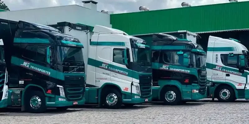 JG Transportes Contrata Motorista Carreteiro CNH E em Curitiba
