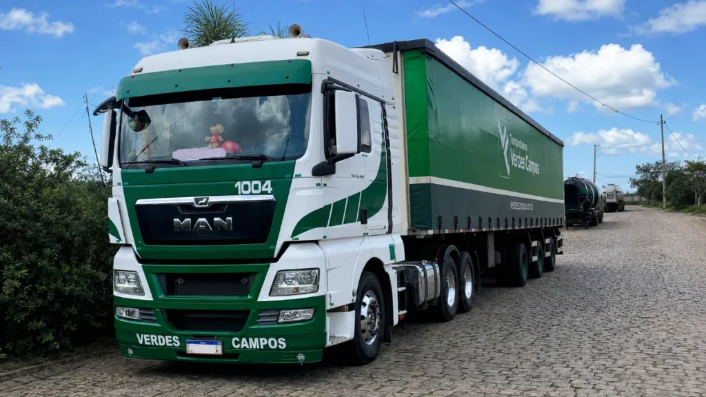 Verdes Campos: Vagas Motorista Carreteiro CNH E | Até R$10 Mil